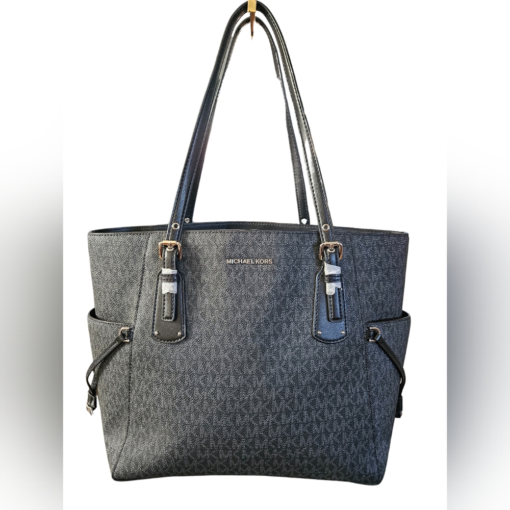 NWOT MICHAEL MICHAEL KORS Voyager Signature Tote